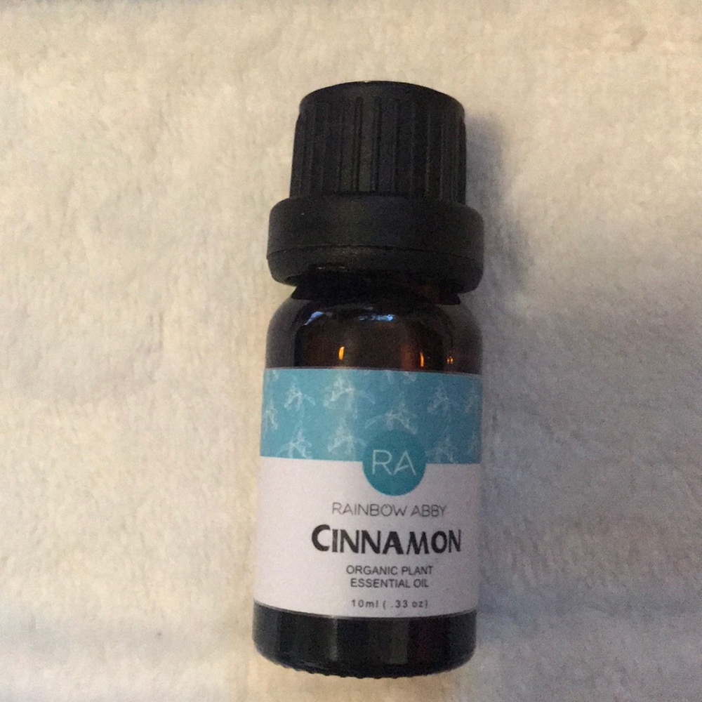 Cinnamon essential oil